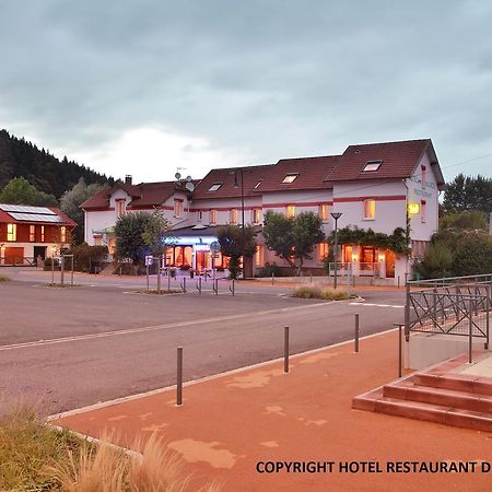 Logis Hotel Des Lacs Celles-sur-Plaine Exterior foto